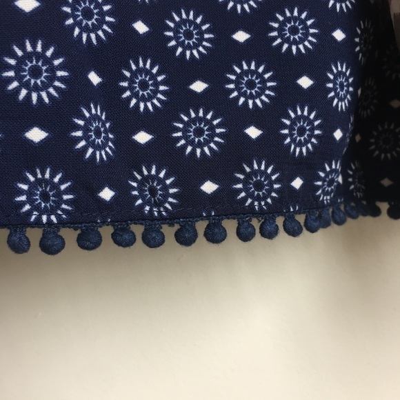 ILLA ILLA Printed Bell Sleeve Open Back Romper - Picture 5 of 7